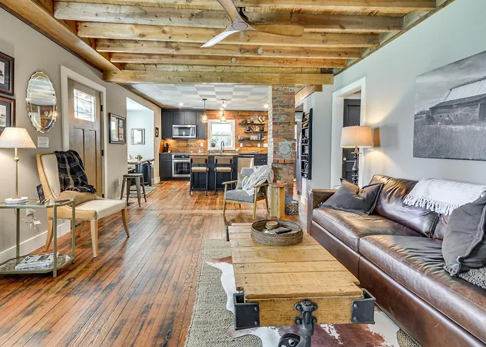 Cozy Cottage: Nature-filled Retreat! Holiday home Winston-Salem