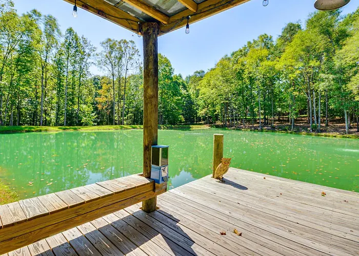 Holiday home Cozy Cottage: Nature-filled Retreat! *